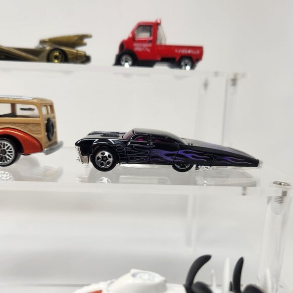 Lot of (9) Hot Wheels Diecast Cars 1992-2023 1/64 (b2) - Picture 8 of 11